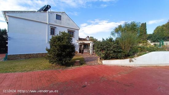 Magnífico chalet independiente en Campolivar. /HH Asesores, Inmobiliaria en Burjassot/ - VALENCIA