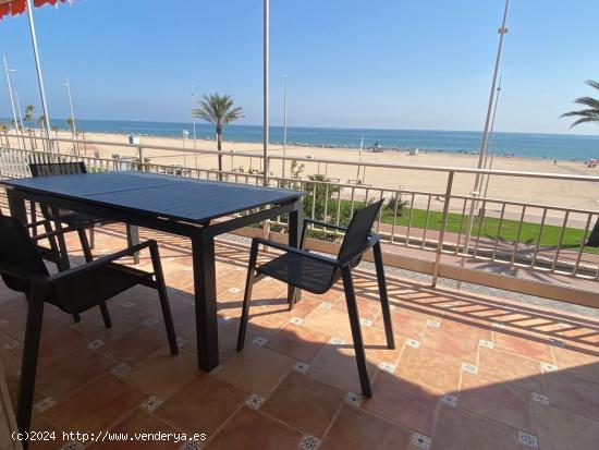 APARTAMENTAZO EN LA MEJOR ZONA DE PLAYA FRENTE AL MAR - VALENCIA