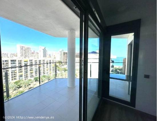 SE VENDE PISO DE 1 DORMITORIO CON VISTAS AL MAR GARAJE Y TRASTERO EN CALA DE VILLAJOYOSA - ALICANTE