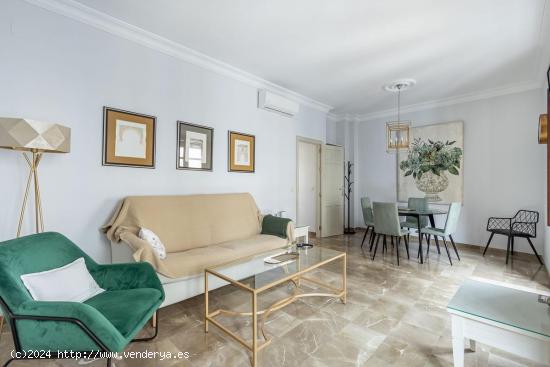 ATICO TRIPLEX CON ENCANTO EN EL CORAZÓN DE GRANADA - IDEAL PARA INVERSIÓN - GRANADA