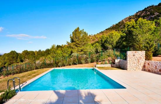 SE VENDE IMPRESIONANTE APARTAMENTO EN CAYAMEL - BALEARES