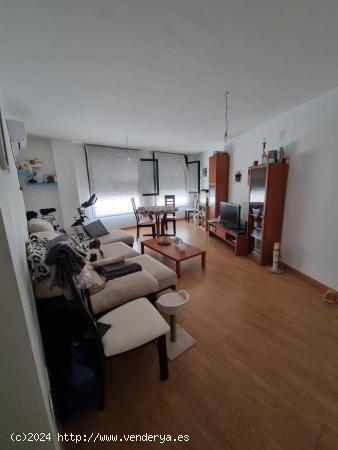  SE VENDE PISO EN ARROYO DE LA ENCOMIENDA - VALLADOLID 