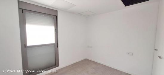 ALQUILER LOCAL COMERCIAL EN QUART DE POBLET ZONA GRAN MANZANA - VALENCIA