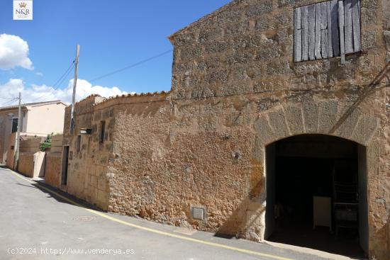 CASA EN BINIALI CON JARDÍN A REFORMAR - BALEARES