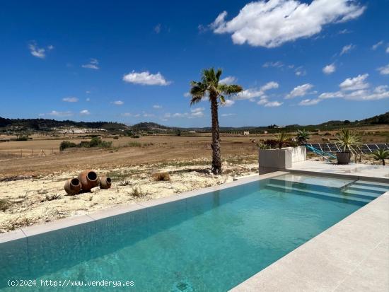 Chalet independiente en venta en Sant Joan - BALEARES