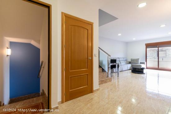 MAGNIFICA VIVIENDA UNIFAMILIAR PISO UNICO  - BUHARDILLA  - ALMACEN - MURCIA