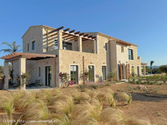 Moderna villa para alquilar cerca de Santanyí con vista mar - BALEARES