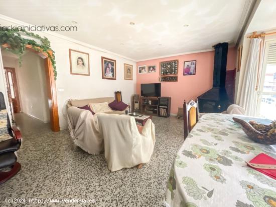 INCREÍBLE VIVIENDA CON DOS CASAS INDEPENDIENTES - MURCIA