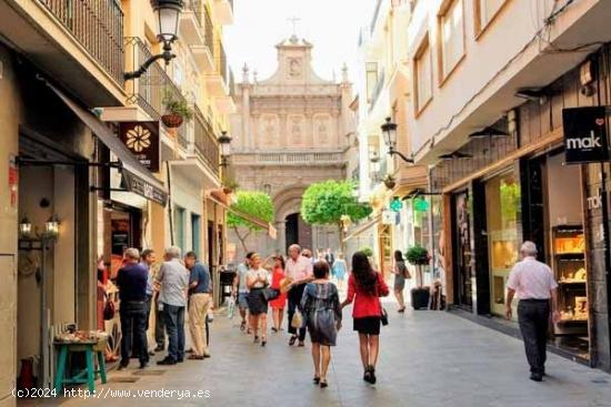 Local comercial en Platería - MURCIA