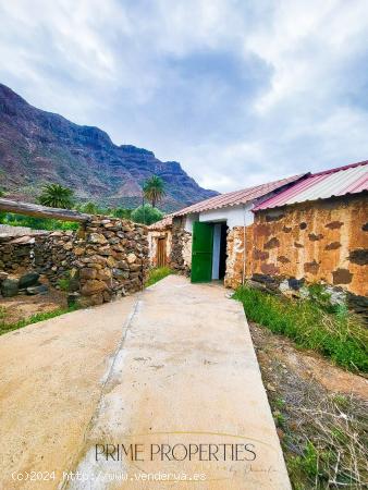 CASA DE CAMPO CON TERRENO EN LA SORRUEDA - LAS PALMAS