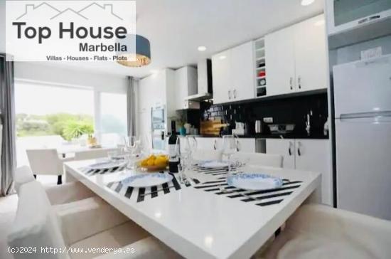  MODERNO CHALET ADOSADO EN LA RESERVA DE MARBELLA - MALAGA 