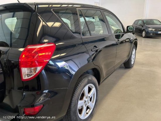 TOYOTA RAV4 en venta en Castuera (Badajoz) - Castuera