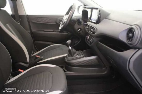 Hyundai i10 1.0 MPI Klass de 2021 con 43.341 Km por 12.490 EUR. en Sevilla