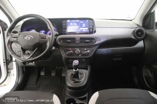 Hyundai i10 1.0 MPI Klass de 2021 con 43.341 Km por 12.490 EUR. en Sevilla