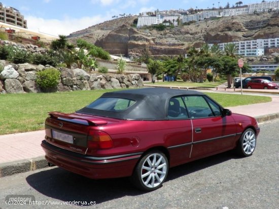 Opel Astra Cabrio 1.8i 16V de 1994 con 405.000 Km por 3.900 EUR. en Las Palmas