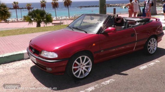 Opel Astra Cabrio 1.8i 16V de 1994 con 405.000 Km por 3.900 EUR. en Las Palmas