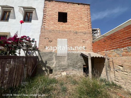 Casa a la venta en Ontinyent, zona San Antonio - VALENCIA