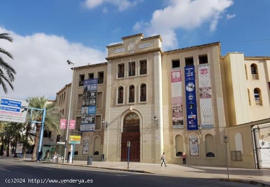  GRAN LOCAL COMERCIAL JUNTO PLAZA DE TOROS - ALICANTE 