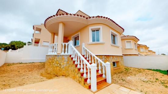  Los Alcores 1 Pareados y chalets independientes en San Miguel de Salinas, Alicante. - ALICANTE 