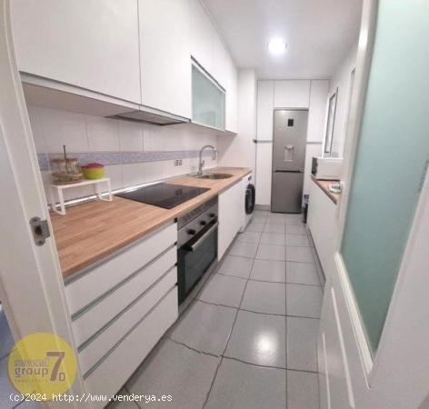 SE VENDE PISO REFORMADO DE 1 DORMITORIOS CON VISTAS AL MAR Y PLAZA DE GARAJE - ALICANTE