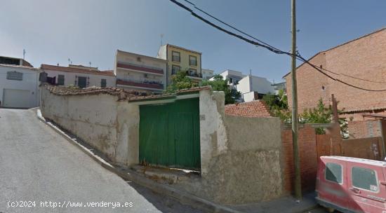 Parcela para construir una casa unifamiliar o un edificio de viviendas en Valdilecha - MADRID