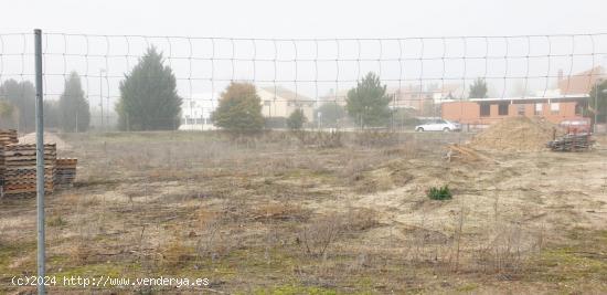 Urbis te ofrece unas parcelas en venta en Boecillo, Valladolid. - VALLADOLID