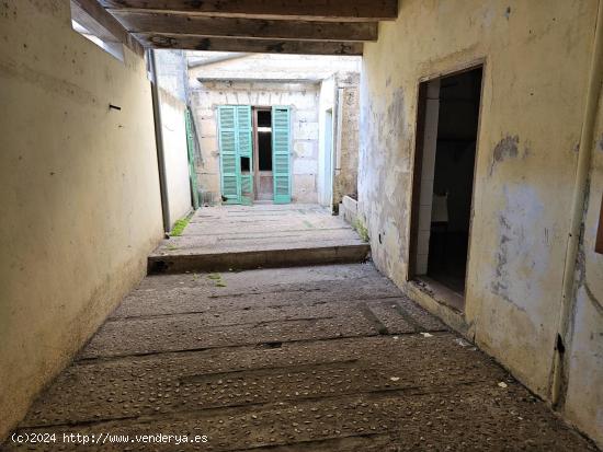 CASA EN VENTA EN EL PUEBLO DE MURO - BALEARES