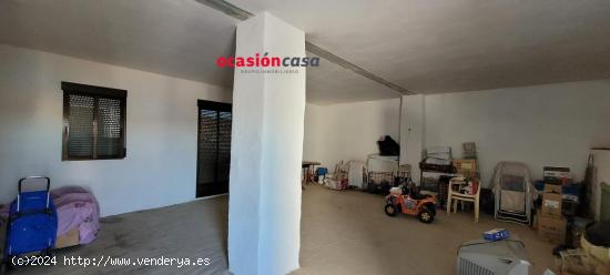 CASA DE 2 PLANTAS EN VENTA - CORDOBA