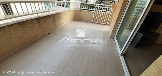 Apartamento en planta baja con jardín de 40 m2 situado en 2ª línea playa Daimús - VALENCIA