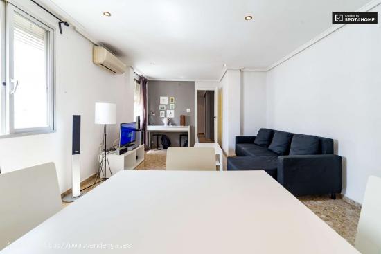 Elegante apartamento de 3 dormitorios en alquiler en Xirivella - VALENCIA