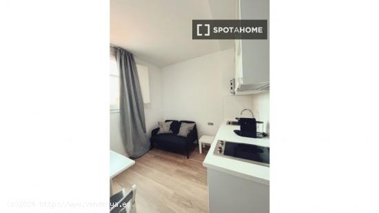 Apartamento entero de 1 dormitorio en Barcelona - BARCELONA