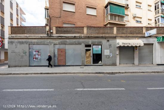  EN VENTA LOCAL OFICINA CAIXA BANK EN AVENIDA CADIZ - GRANADA 