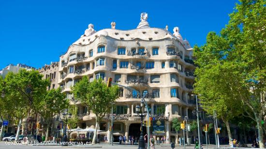 HOSTEL EN VENTA EN BARCELONA - BARCELONA