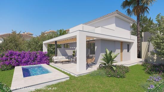 Finca mediterránea a estrenar en urbanización con piscina, con posibilidad de construir una privad