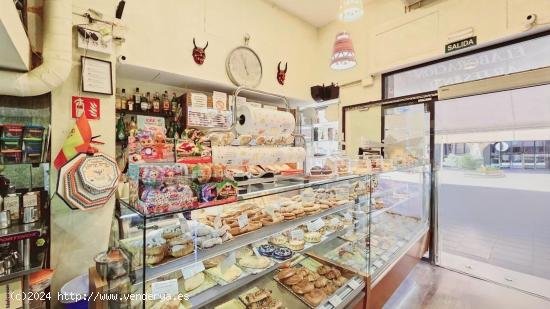 Tradicional pastelería en traspaso en calle Blanquerna - BALEARES