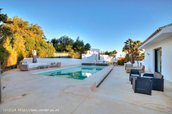 Villa con impresionantes vistas al mar! El Chaparral. Mijas Costa. - MALAGA