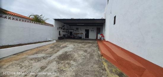 En Venta Encantadora casa independiente con vistas al mar, cerca de Garachico e Icod - SANTA CRUZ DE