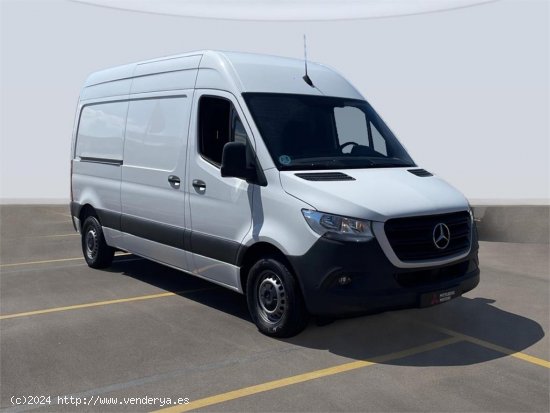 Se Vende MERCEDES-BENZ Sprinter 315 CDI MEDIO 3.5T T. ALTO