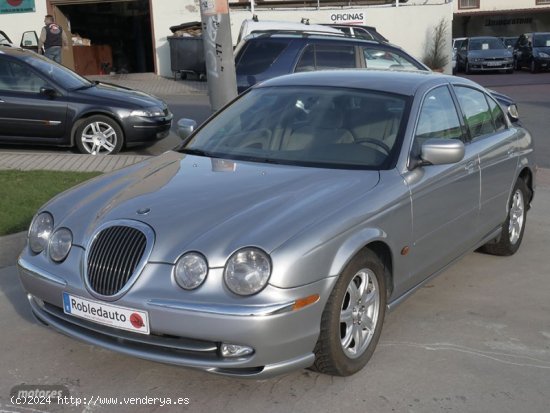 Jaguar Stype 3.0 V6 de 1999 con 112.927 Km por 7.900 EUR. en Madrid