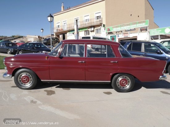 Mercedes 190 1.9 D de 1973 con 74.165 Km por 14.000 EUR. en Madrid