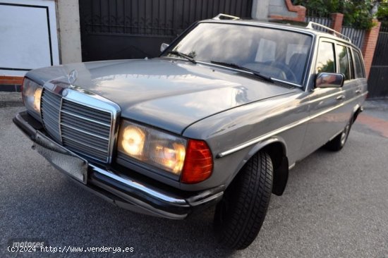 Mercedes Clase E w 123 240d kombi de 1983 con 167.000 Km por 14.700 EUR. en Granada