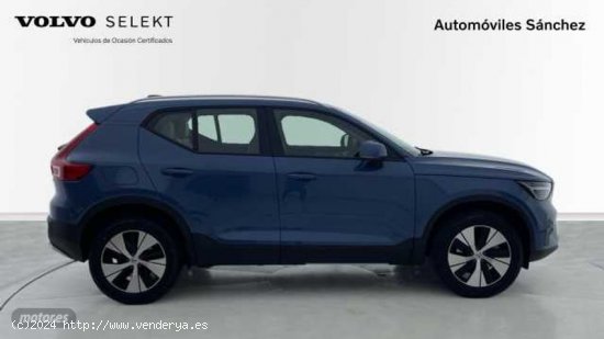 Volvo XC40 2.0 B3 CORE AUTO 163 5P de 2024 con 1 Km por 43.900 EUR. en Zaragoza