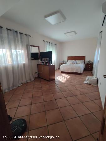 GRAN CHALET DE 5 HABS CON PISCINA PRIVADA EN ORIHUELA COSTA - ALICANTE