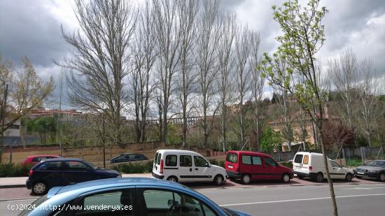 ALQUILER DE LOCAL EN SAN LORENZO (SEGOVIA) - SEGOVIA