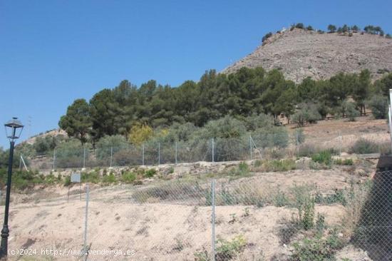 TERRENO EN URBANIZACIÓN VISTA ALEGRE!! - GRANADA