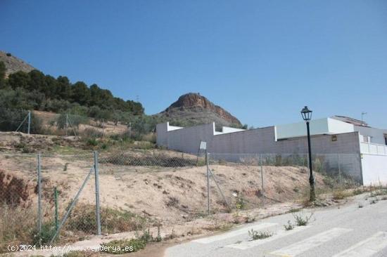 TERRENO EN URBANIZACIÓN VISTA ALEGRE!! - GRANADA