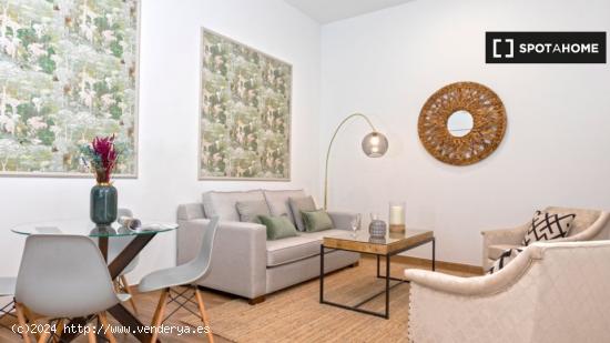 Precioso apartamento de 1 dormitorio en alquiler en el centro de Sevilla - SEVILLA