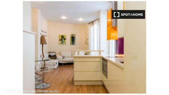 Apartamento de 1 dormitorio en alquiler en Nervión - SEVILLA