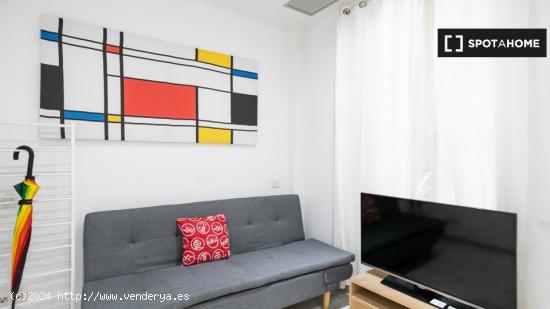 Moderno apartamento totalmente amueblado en la zona de la Barceloneta - BARCELONA