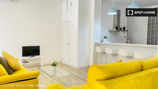 Apartamento de 2 dormitorios en alquiler en Triana - SEVILLA